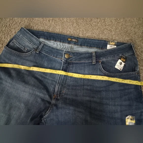 WOMEN PLUS SIZE JEANS SIZE 22W MEDIUM - Picture 11 of 13